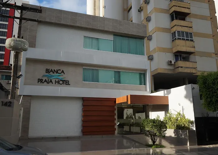 Bianca Praia Hotel